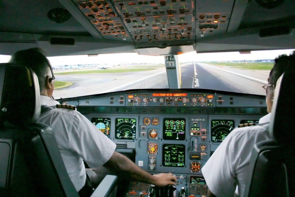 How Pilots Build Hours
